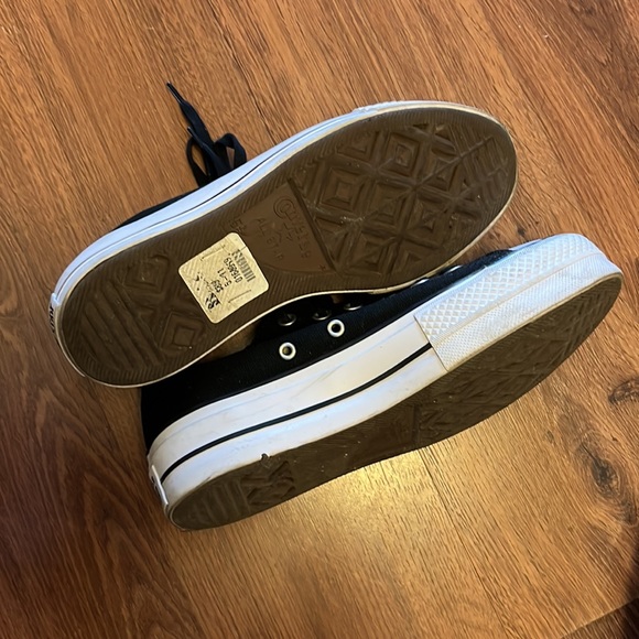 Black Converse - Picture 3 of 4